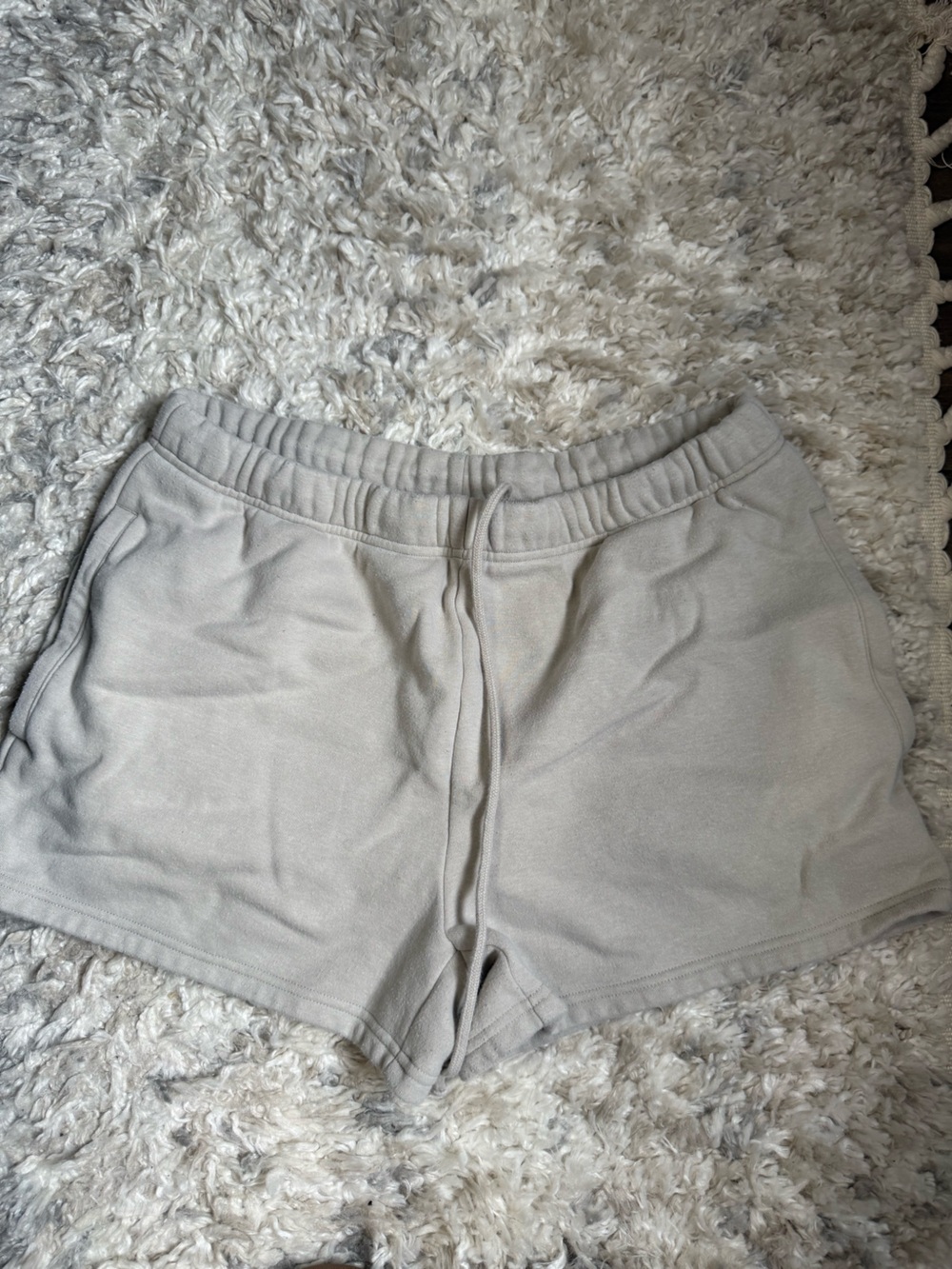 Skims fleece short